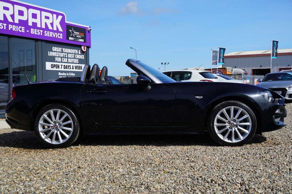Fiat 124 Spider 1.4 Multiair Lusso Plus Euro 6 Black #3