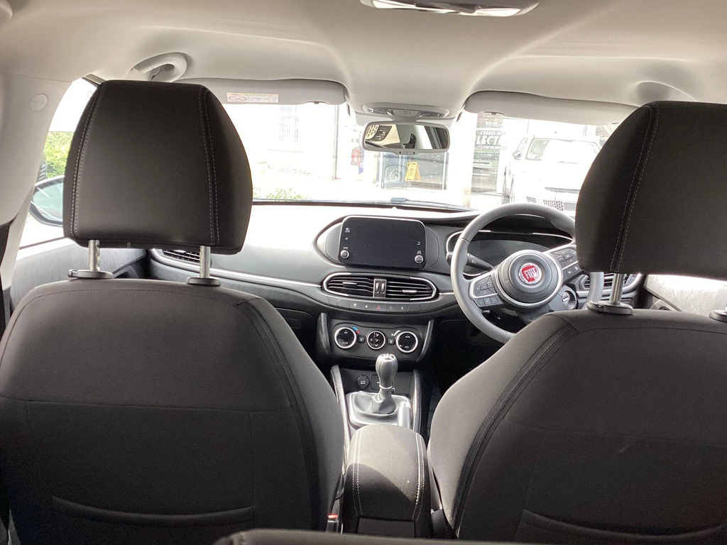 Fiat Tipo 1.5 Hybrid 48V Cross Green #11