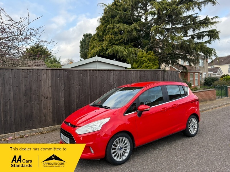Ford B-Max Titanium Red