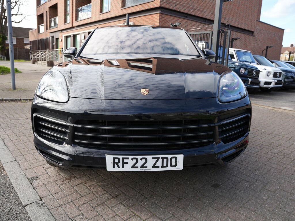 Porsche Cayenne 3.0T V6 Platinum Edition Coupe Tiptroni Black #2