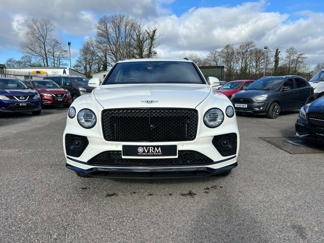 Bentley Bentayga V8 Suv White #4