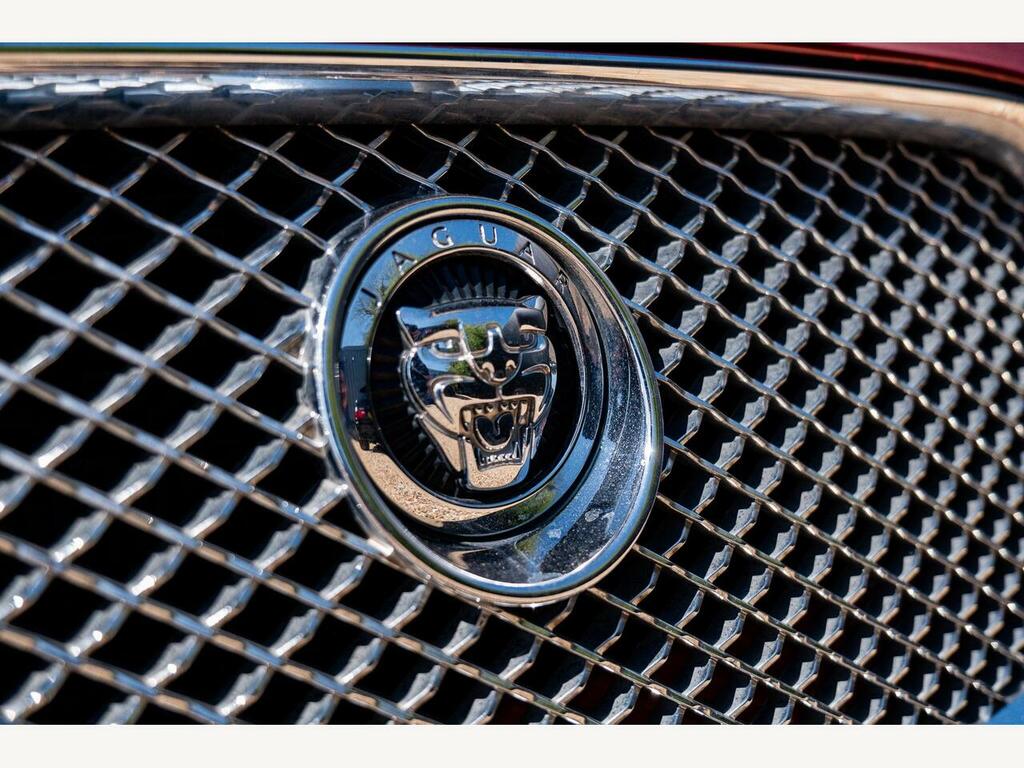 Jaguar XF Premium Luxury D Red #4