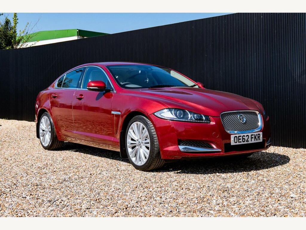 Jaguar XF Premium Luxury D Red