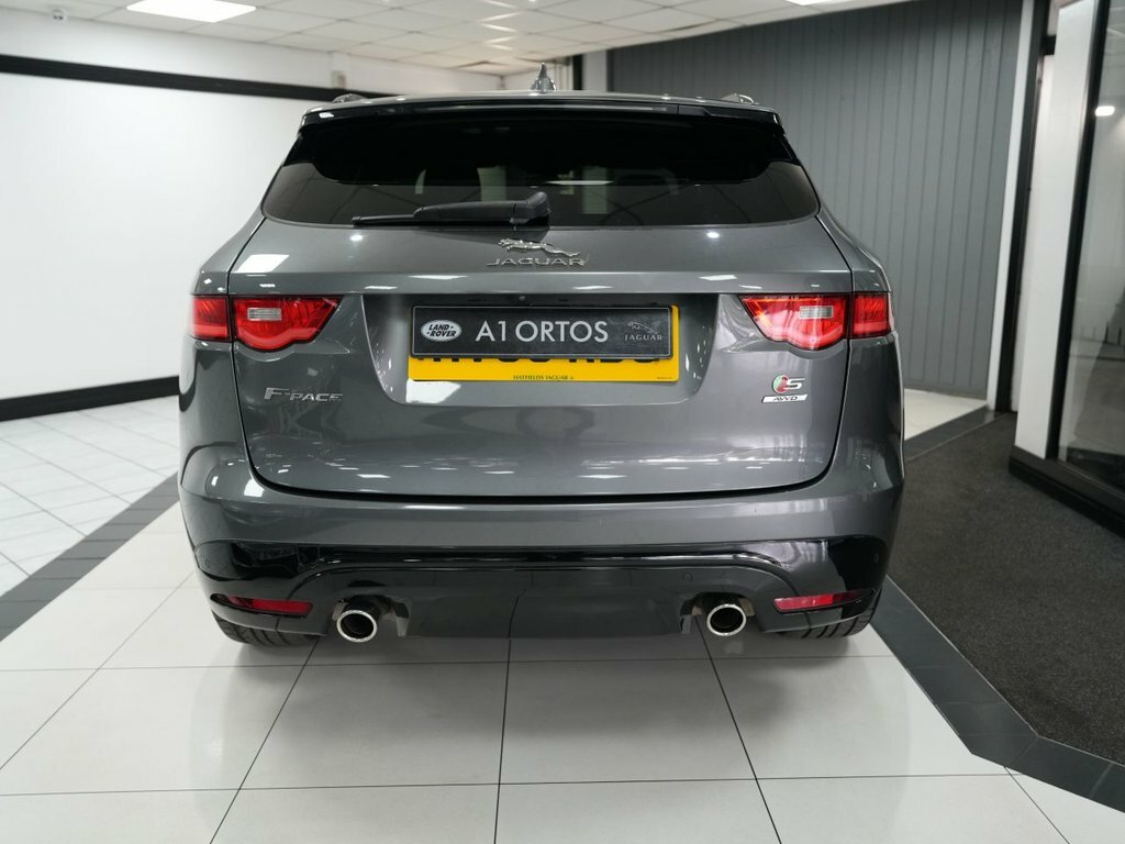 Jaguar F-Pace 3L S Grey #6