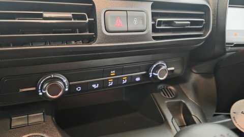 Fiat Doblo 1.5 Multijet3 1000Kg Panel Van 6Dr L White #18