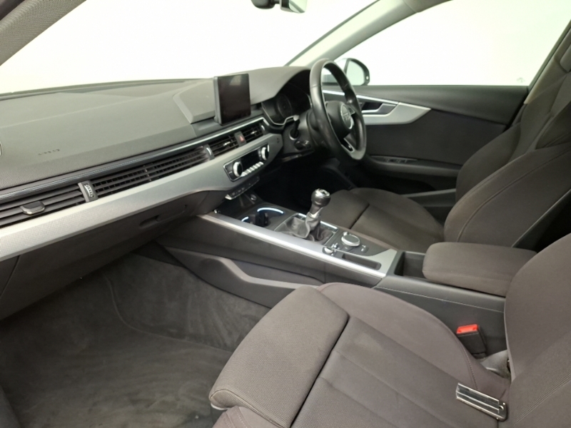 Audi A4 2.0 Tdi Ultra Sport Silver #5