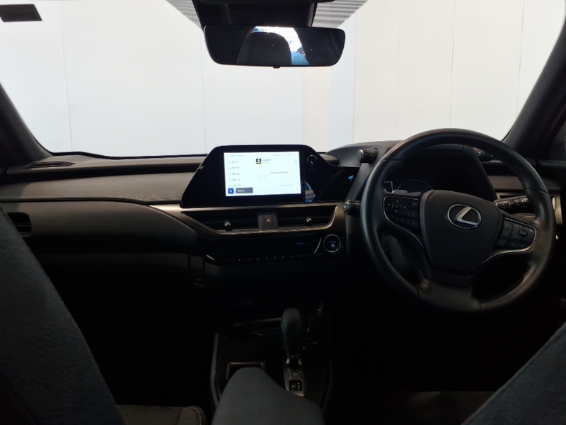 Lexus UX 300E 150Kw 72.8 Kwh E-cvt Silver #3