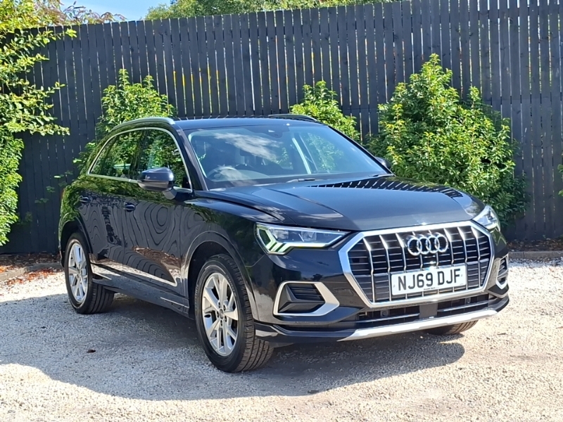 Audi Q3 35 Tfsi Sport Black