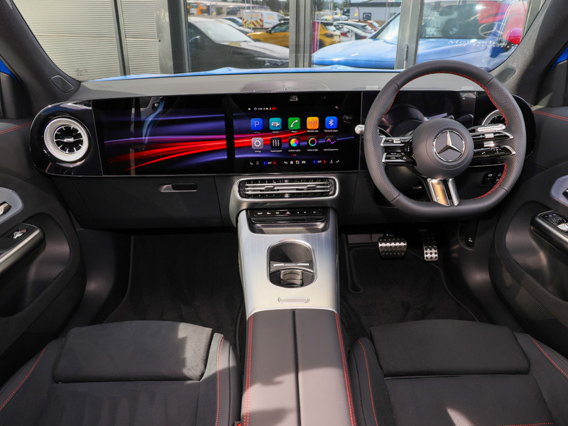 Mercedes-Benz GLB Class Glb 200 Amg Line Premium 8G-tronic Blue #3