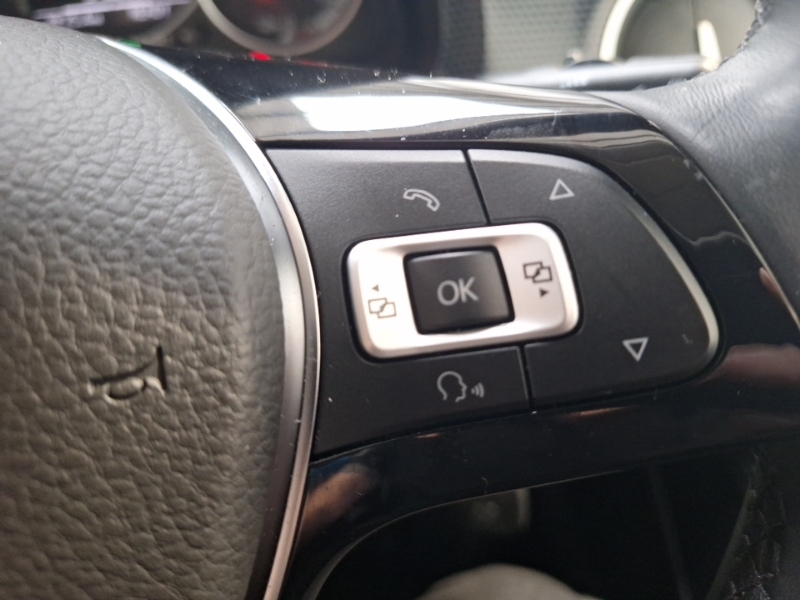 Volkswagen e-Up E-up White #13