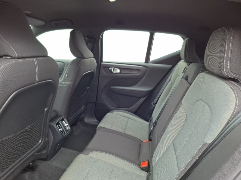 Volvo XC40 2.0 B3p Plus Dark Red #6