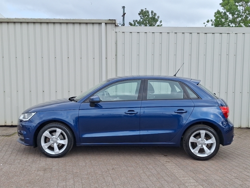 Audi A1 1.0 Tfsi Sport Blue #4