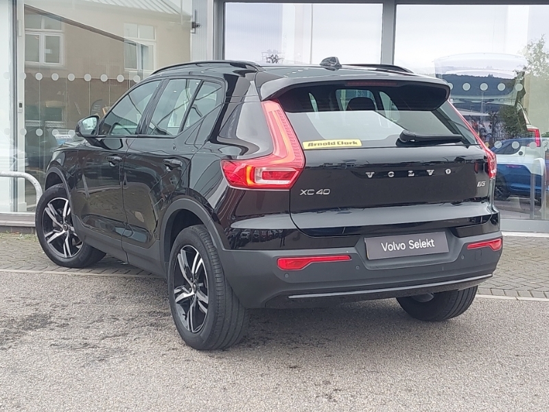 Volvo XC40 2.0 B3p Plus Dark Black #2