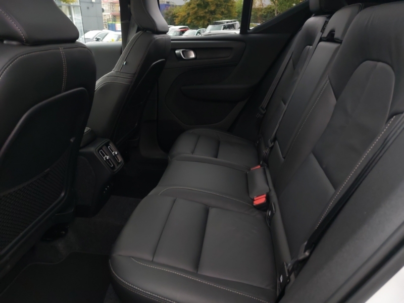 Volvo XC40 2.0 B3p Ultra Dark White #6
