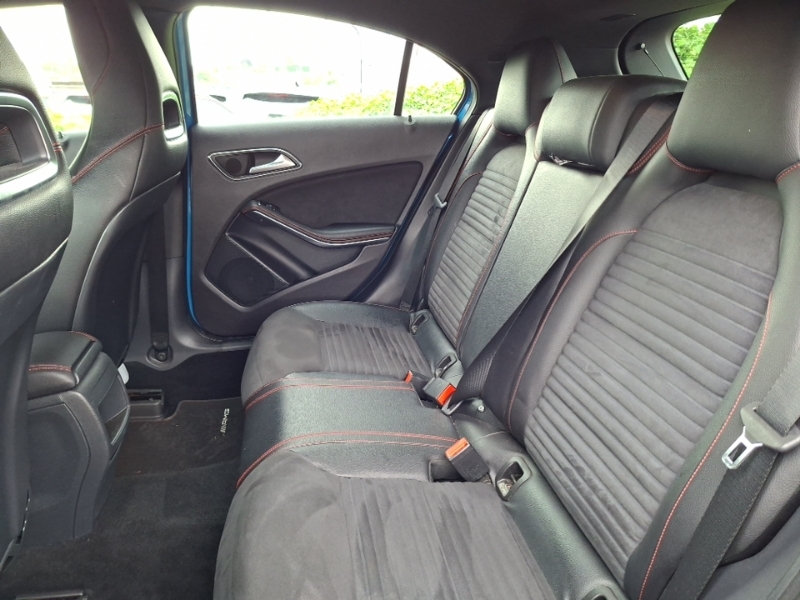 Mercedes-Benz A Class A200 Cdi Blueefficiency Amg Sport LO14EXM Blue #6