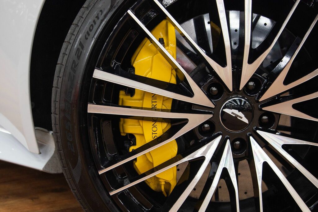 Aston Martin DBS V12 Superleggera Touchtronic Black #6