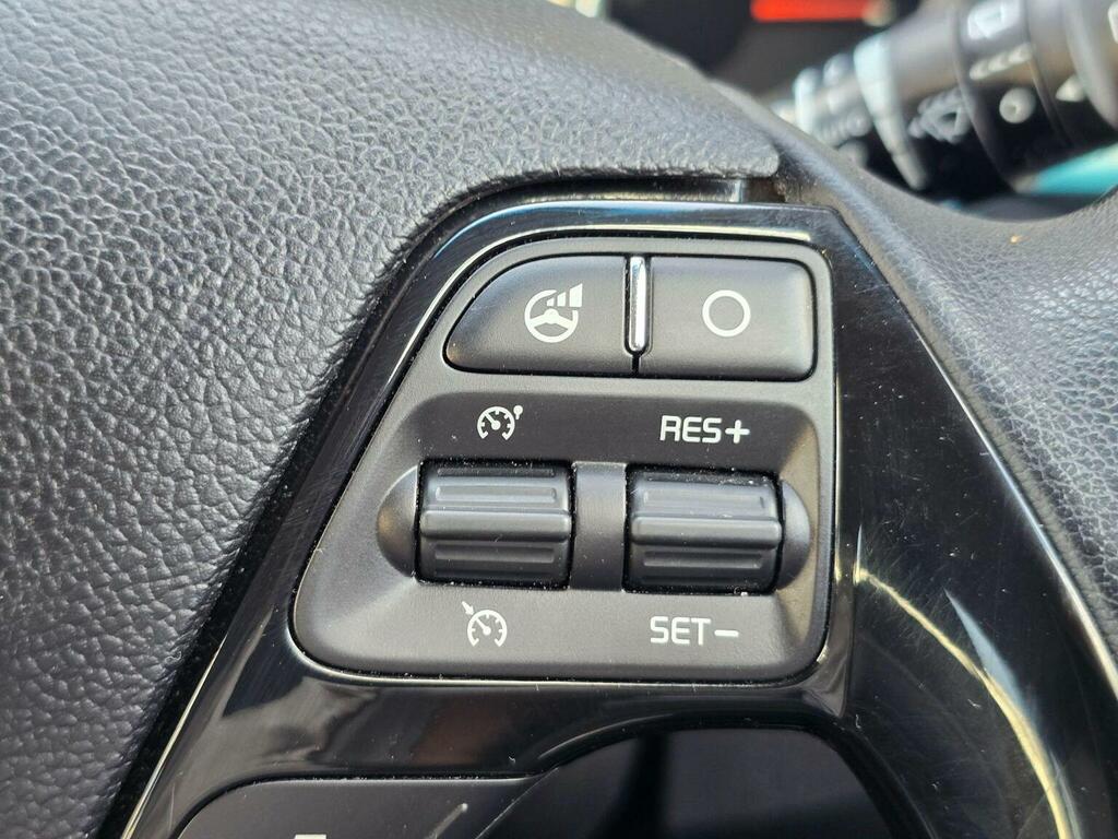 Kia Ceed Hatchback 1.6 Crdi 4 Euro 6 Ss 201666 Silver #5