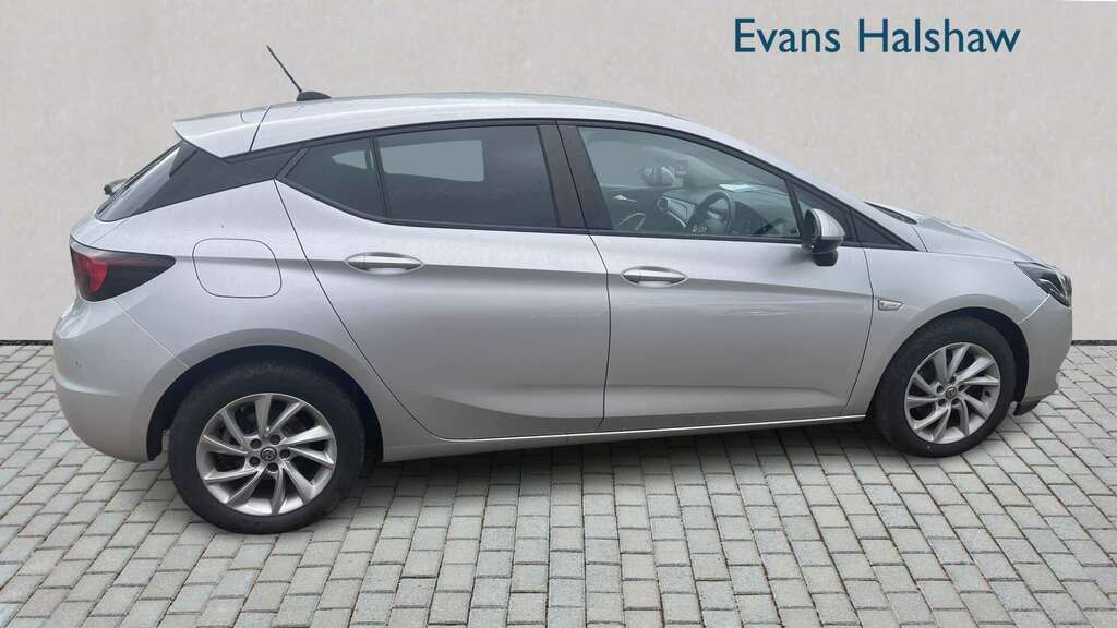 Vauxhall Astra 1.5 Turbo D Business Edition Nav 2020 BF20WPY Silver #2