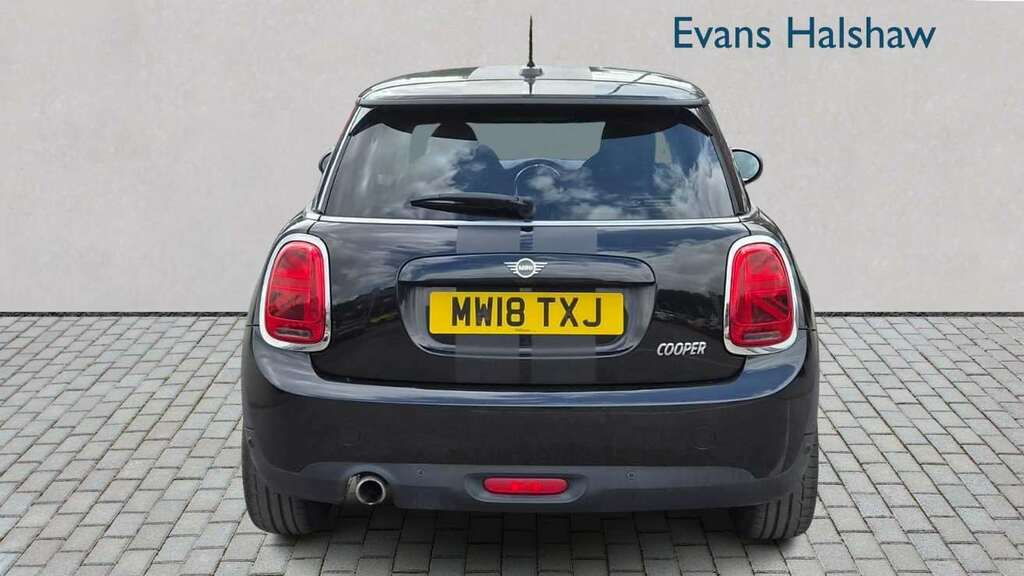 Mini Hatch 1.5 Cooper II 2018 Black #5