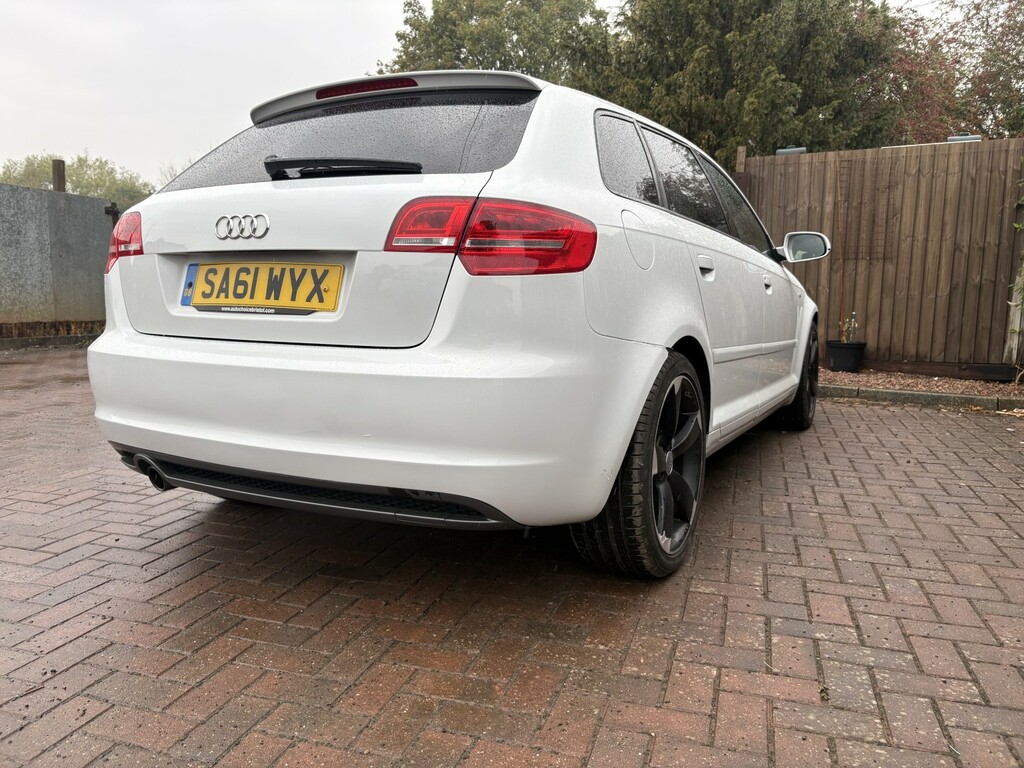 Audi A3 2.0 Tdi Black Edition 201161 White #6