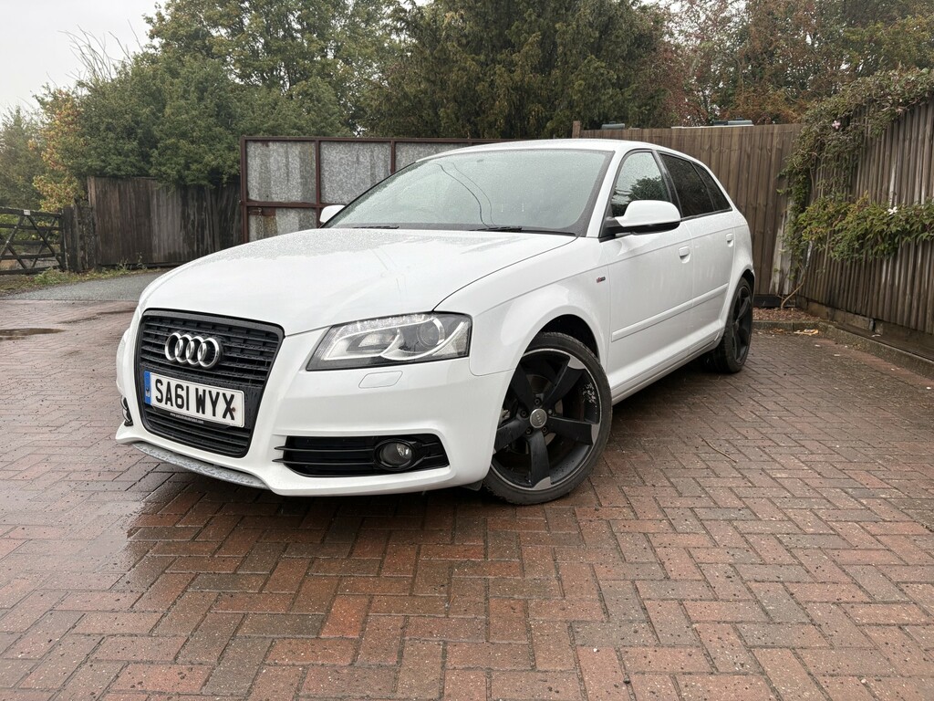 Audi A3 2.0 Tdi Black Edition 201161 White