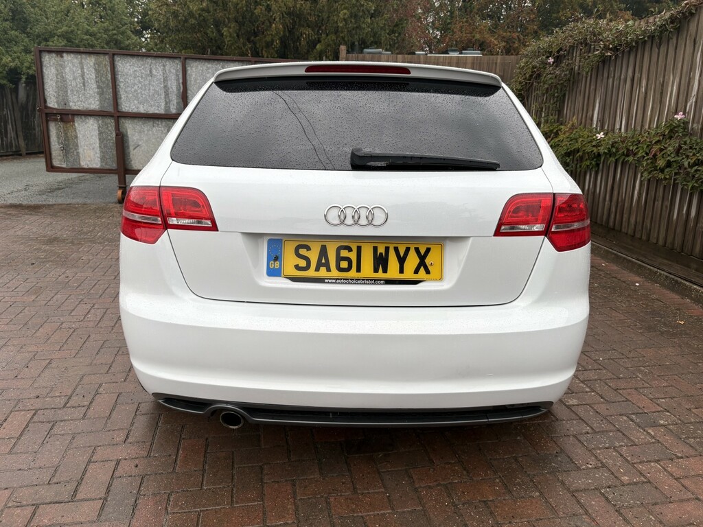Audi A3 2.0 Tdi Black Edition 201161 White #5