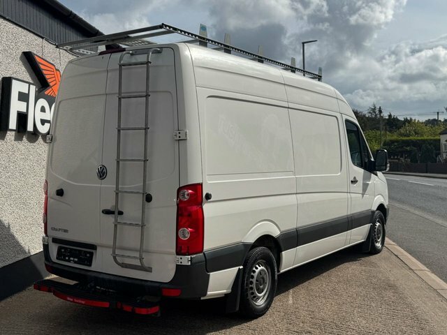 Volkswagen Crafter Crafter Cr35 Tdi Bluemotion Technology Red #4