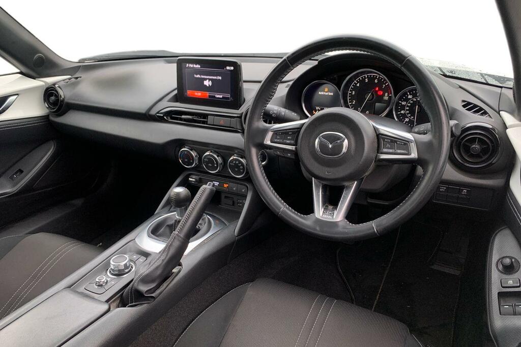 Mazda MX-5 1.5 132 Se-l White #3