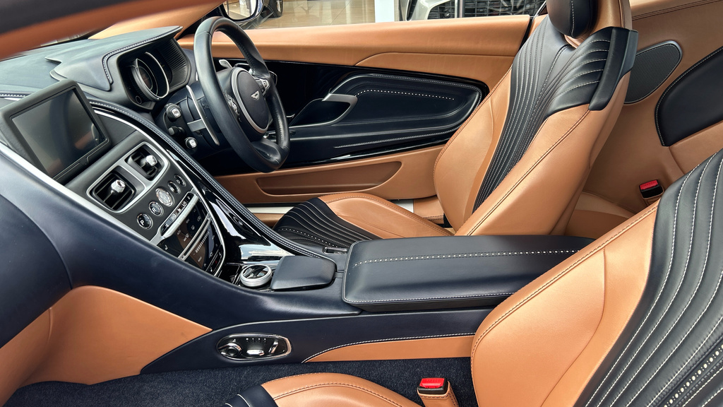Aston Martin DB11 5.2 V12 Euro 6 Ss White #15