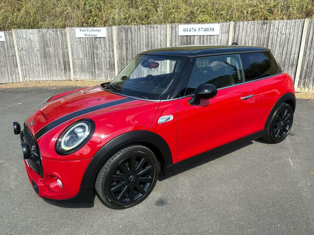 Mini Hatch 2.0 Cooper S Euro 6 S S Red