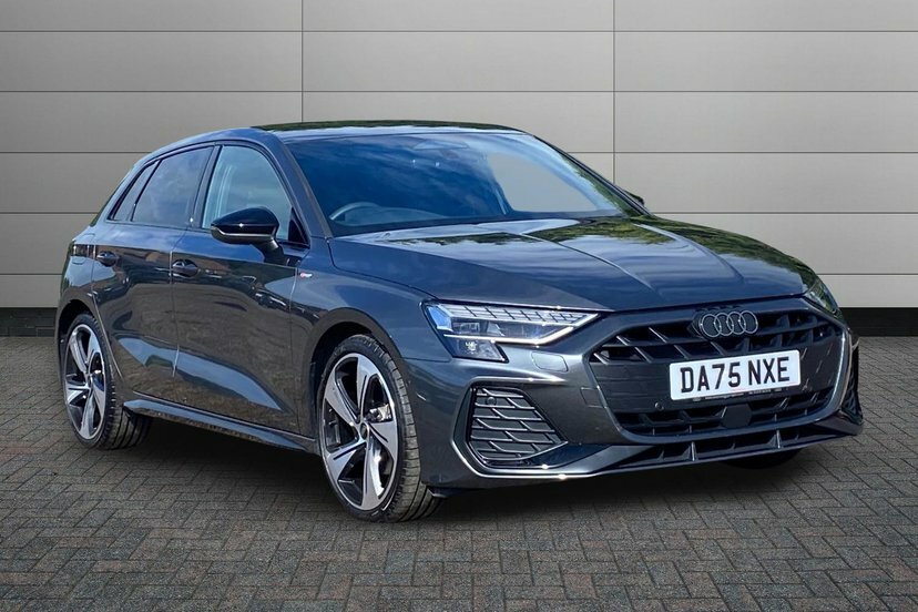 Audi A3 1.5 Tfsi Black Edition Sportback Grey