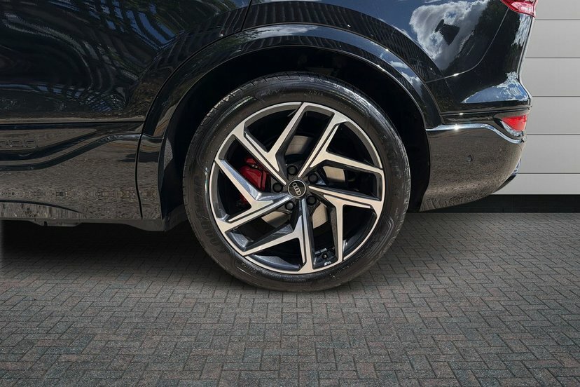 Audi SQ6 E-Tron 100Kwh S Edition 1 Suv Quattro EN25ZZW Black #5
