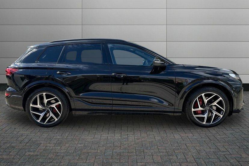 Audi SQ6 E-Tron 100Kwh S Edition 1 Suv Quattro EN25ZZW Black #4