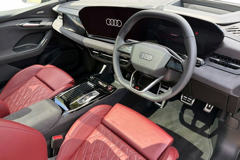 Audi SQ6 E-Tron 100Kwh S Edition 1 Suv Quattro EN25ZZW Black #6