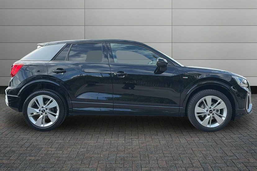 Audi Q2 1.5 Tfsi Cod 35 S Line Suv S Tronic 15 DF26ZNO Black #4