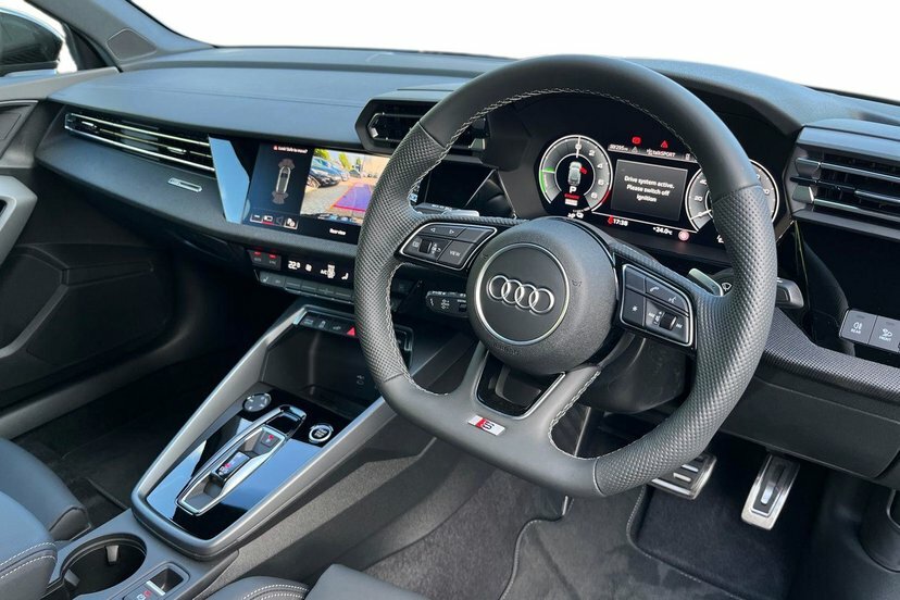Audi A3 1.5 Tfsie Black Edition Sportback Plug- LS26VWK Black #6