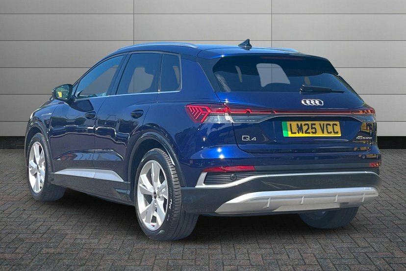 Audi Q4 E Tron 45 S Line Suv 82Kwh 286 Ps LM25VCC Blue #3