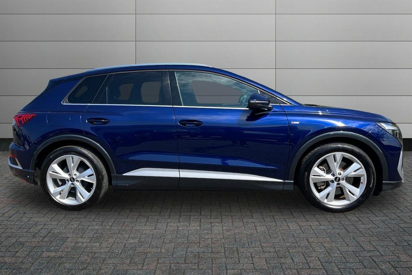 Audi Q4 E Tron 45 S Line Suv 82Kwh 286 Ps LM25VCC Blue #4