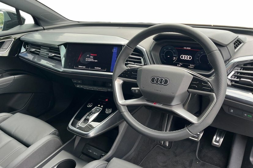 Audi Q4 E Tron 45 S Line Sportback 82Kwh 286 P LS26FZY Black #6