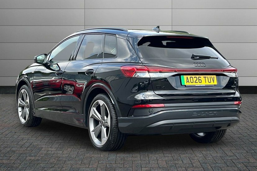 Audi Q4 E Tron 45 Black Edition Suv Quattro 82K AO26TUV Black #3