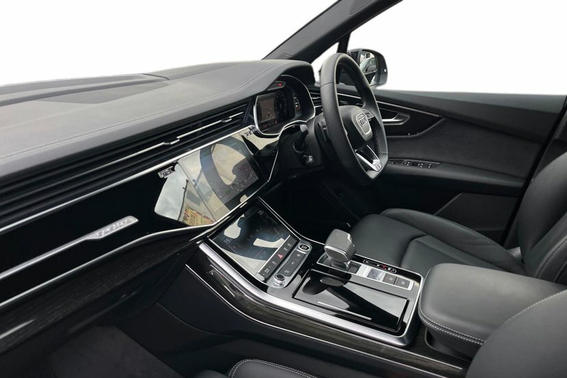Audi Q7 3.0 Tfsie V6 55 Black Edition Suv Plug- Grey #2