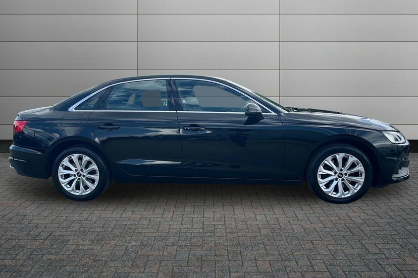 Audi A4 2.0 Tfsi 35 Technik Saloon S Tronic 15 LR72TTX Black #4