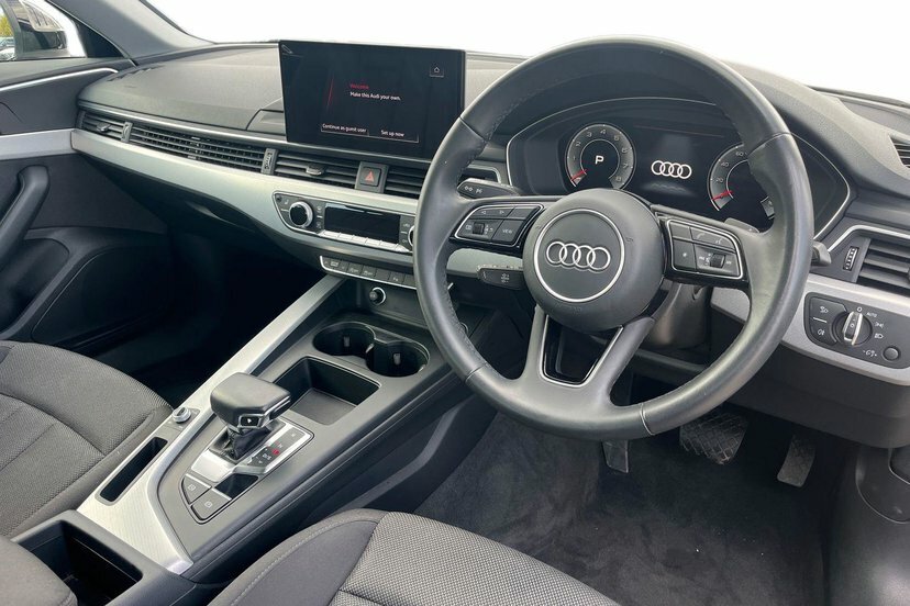 Audi A4 2.0 Tfsi 35 Technik Saloon S Tronic 15 LR72TTX Black #6