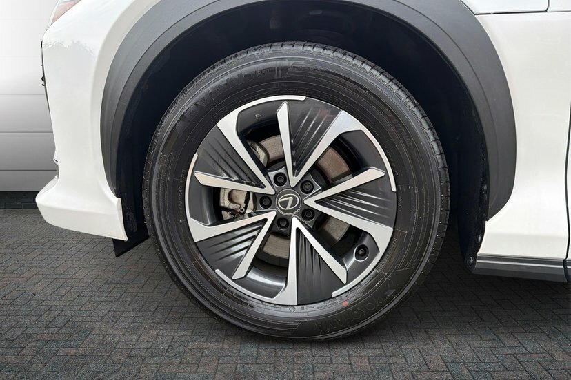 Lexus RZ 450E 71.4Kwh Urban Direct4 #5