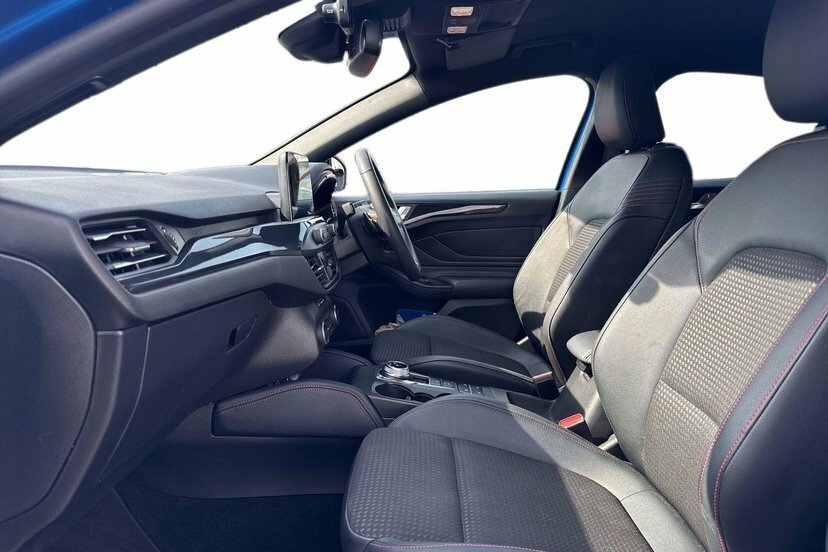 Ford Focus 1.0T Ecoboost St-line X Hatchback BT71YSY Blue #2