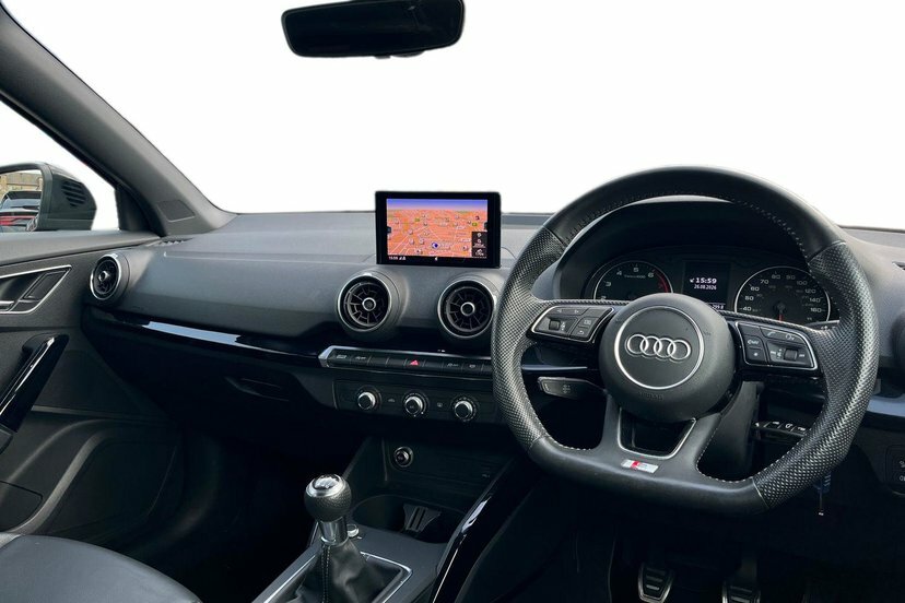 Audi Q2 1.5 Tfsi Cod 35 Black Edition Suv Manua Grey #6