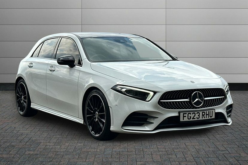 Mercedes-Benz A Class A180 Amg Line Night Edition Premium Plus FG23RHU White