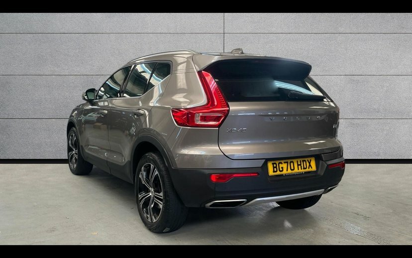Volvo XC40 2.0 T4 Inscription Pro Suv 190 Ps Grey #2