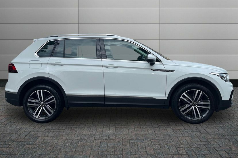 Volkswagen Tiguan 1.5 Tsi Elegance Suv Dsg 150 Ps White #4