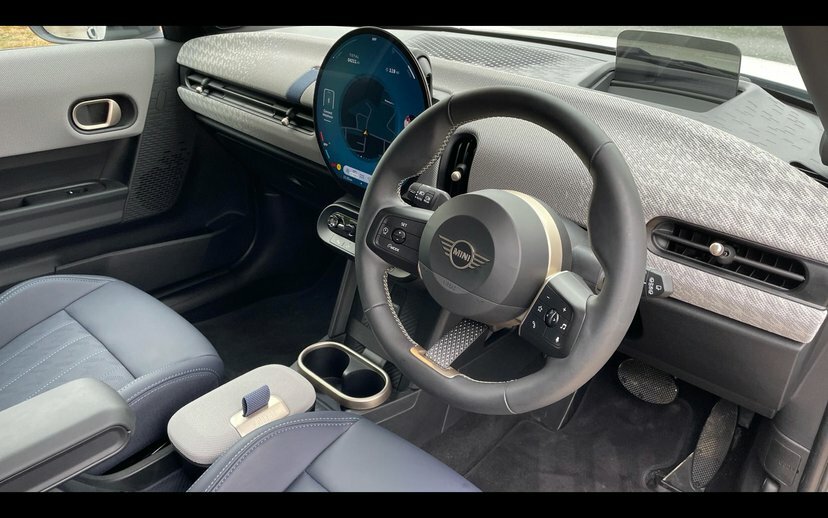 Mini Hatch Cooper C White #6